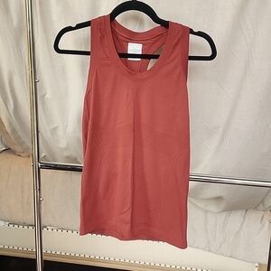 Athleta Momentum Tank